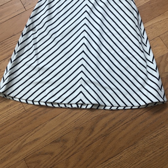 Banana Republic Mad Men Black & White Diagonal Stripe Dress - Excellent! 6 - Picture 7 of 14